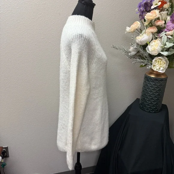 Liz Claiborne Cream Mock Neck Sweater L | Soft Rib Knit Cozy Winter Pullover - Picture 4 of 7